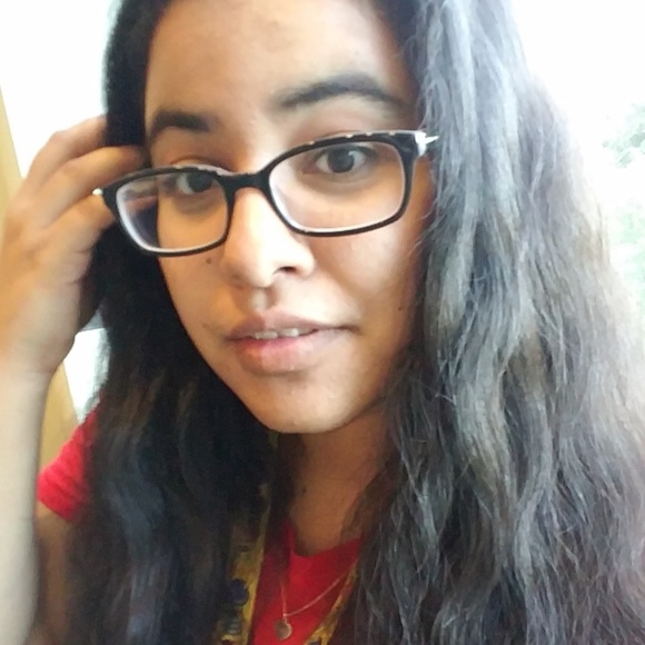 Meet your Posher, Breanna - Picture 1 of 1